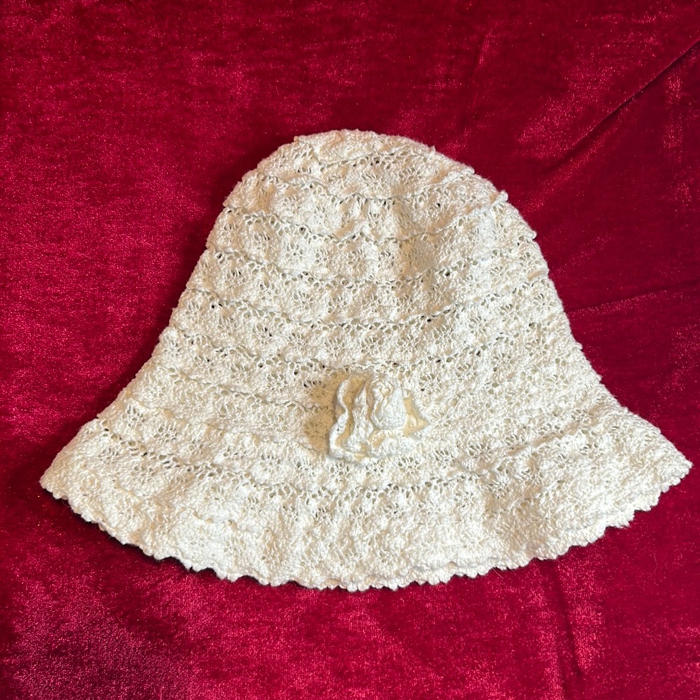 VTG CROCHET DOILEY FLORAL HAT